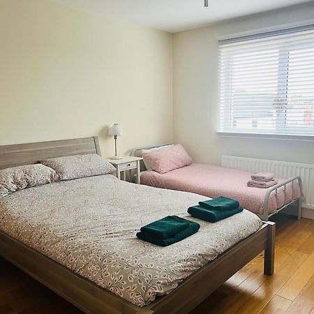 Penthouse Apartment - Town Centre, Sea Views, Secure Parking Portrush Eksteriør bilde