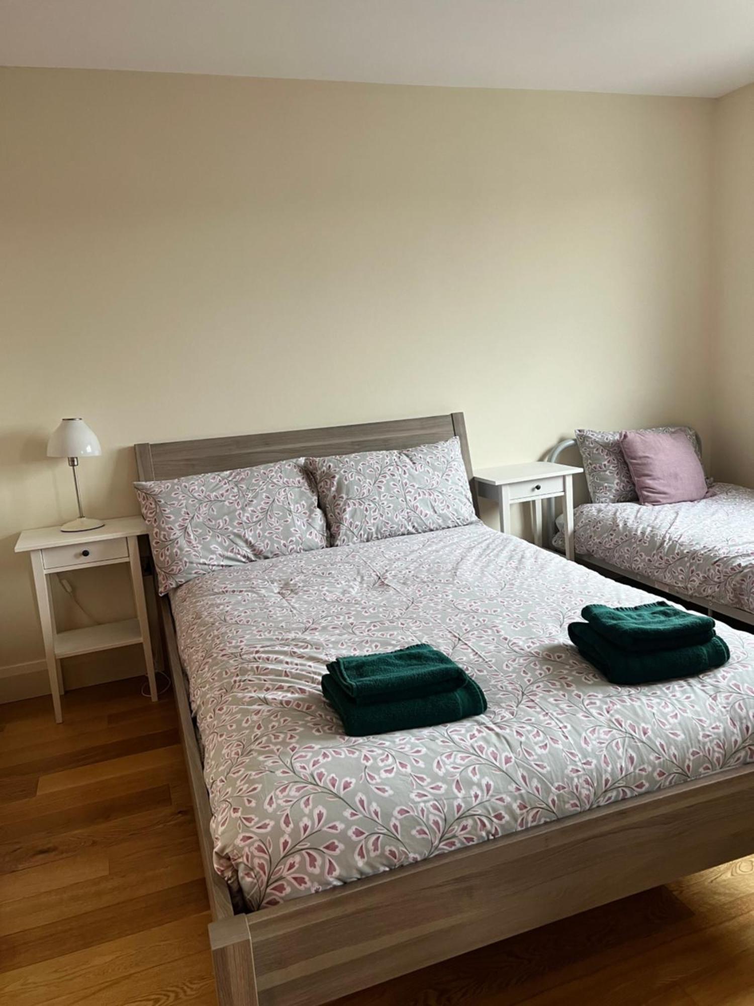 Penthouse Apartment - Town Centre, Sea Views, Secure Parking Portrush Eksteriør bilde