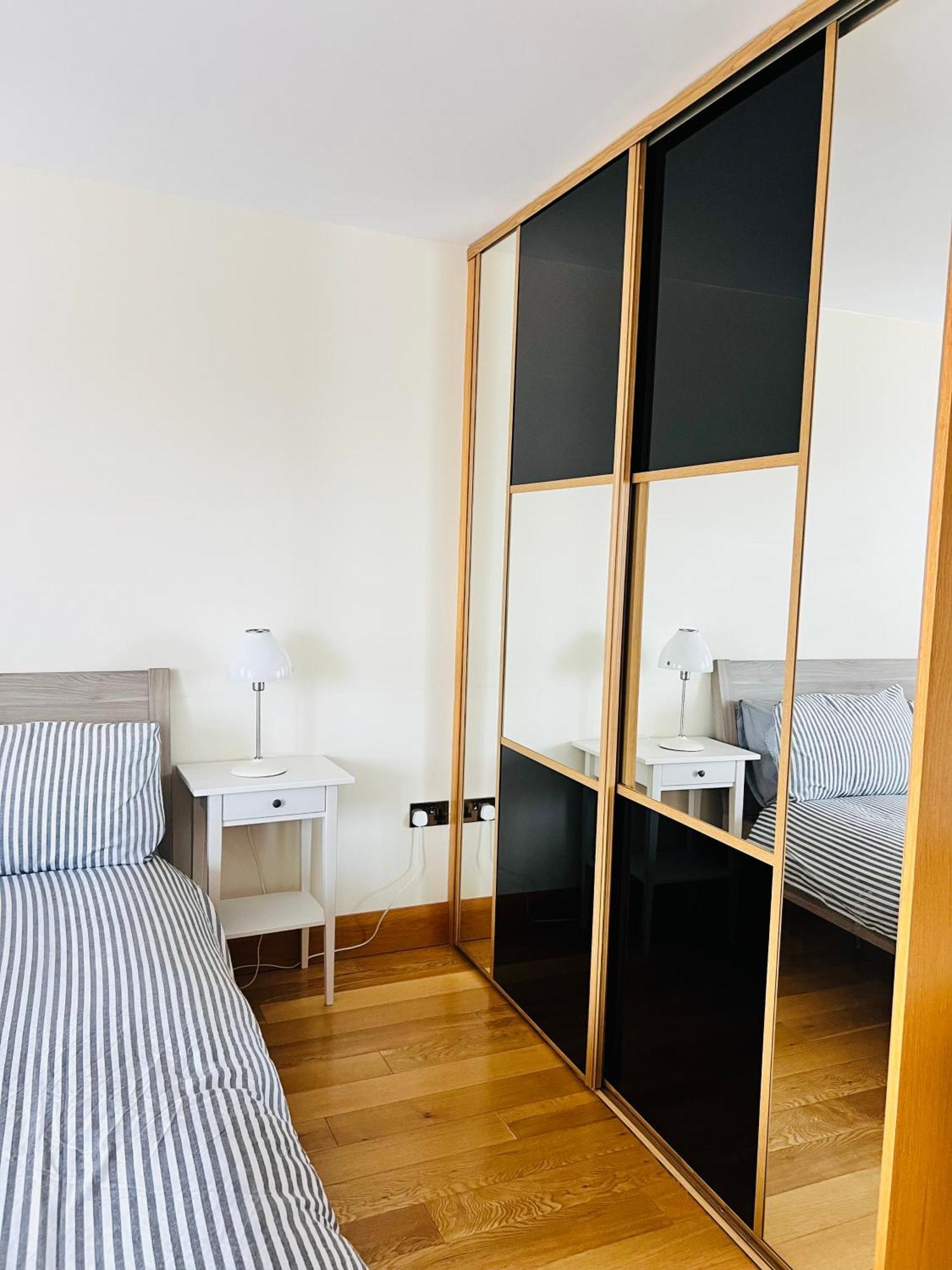 Penthouse Apartment - Town Centre, Sea Views, Secure Parking Portrush Eksteriør bilde